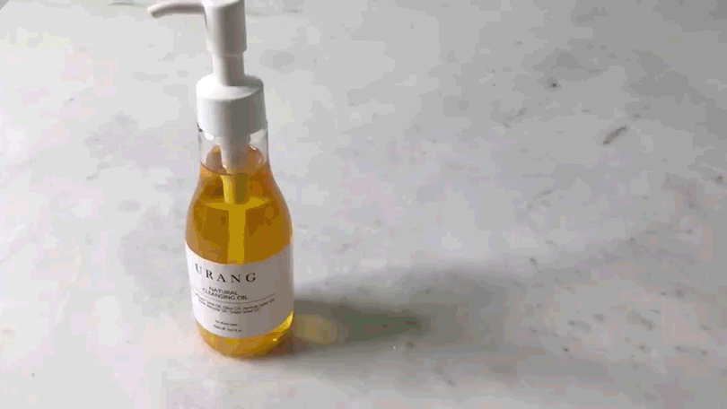 Ohlolly K-beauty Glossary - Cleansing Oil
